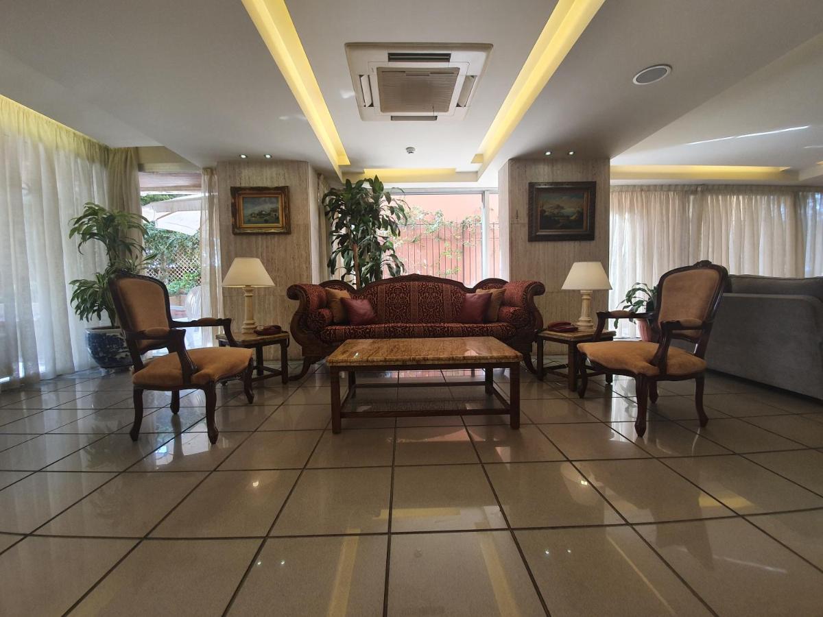 Holiday Home Suites Beirut Exterior photo